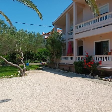 Apartmani Luka Banjol Екстер'єр фото