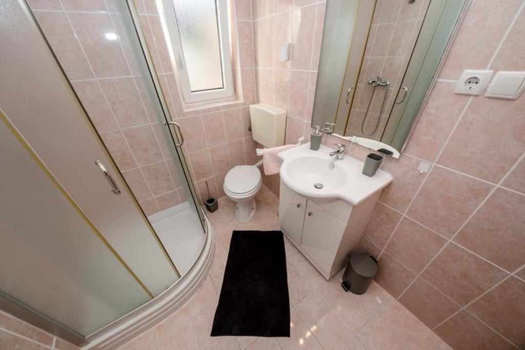 Apartmani Luka Banjol Екстер'єр фото