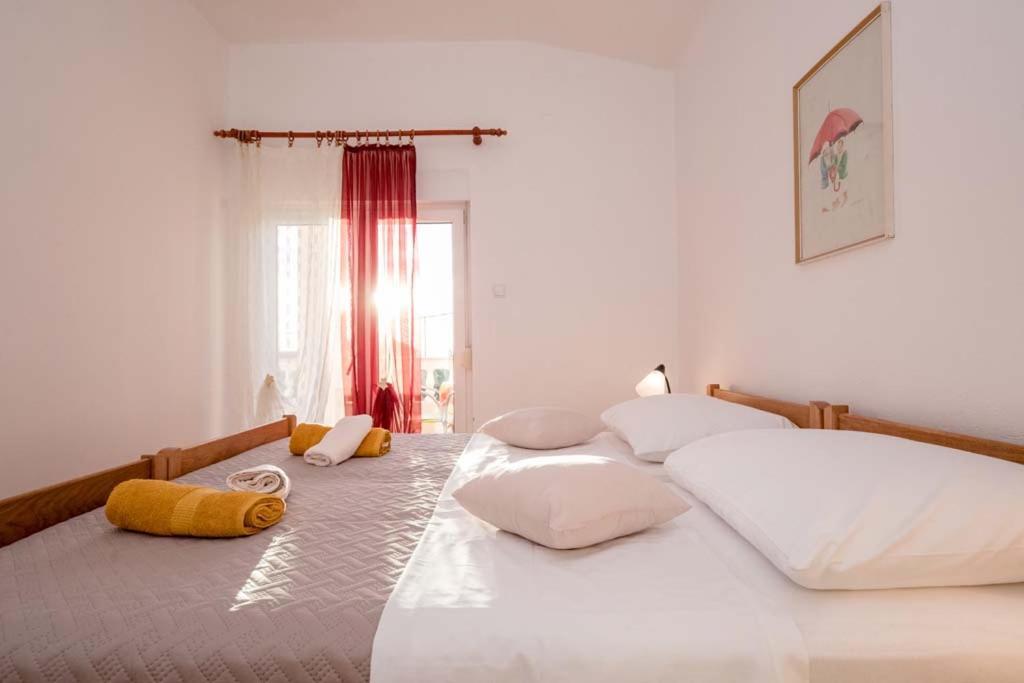 Apartmani Luka Banjol Екстер'єр фото